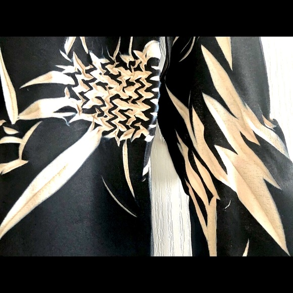 Great funky and stylish top.  amazing.  Details - Picture 2 of 10